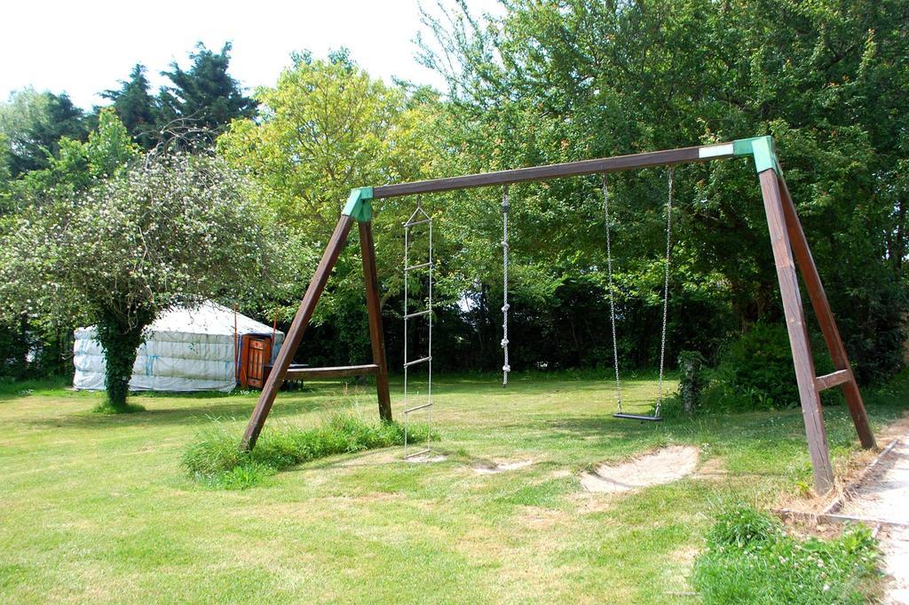 Village Insolite Tiny Saint-Benoît-des-Ondes Exterior photo